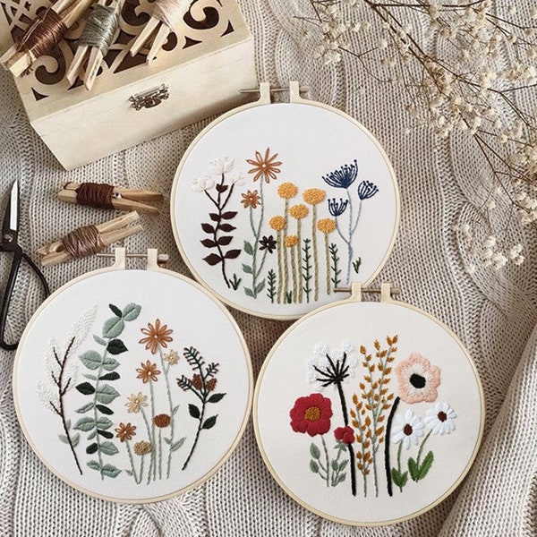 Diy embroidery kit beginner- Modern Floral Pattern - Hand Embroidery Full Kit - DIY Flower Embroidery Hoop Wall Art Kit -English Guide