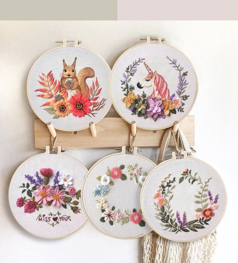 Hand Unicorn Embroidery Kit- Modern Floral Pattern - Hand Embroidery Full Kit - DIY Flower Embroidery Hoop Wall Art Kit -English Guide
