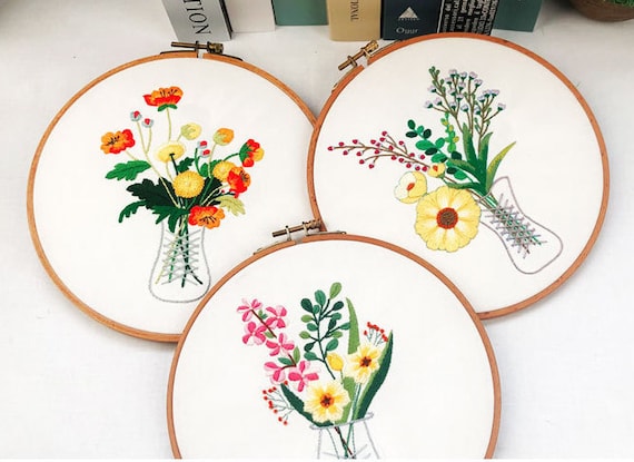 Vase Flowers Embroidery Kit Beginner modern Flower Plant Hand Embroidery  Full Kit-diy Floral Needlepoint Hoop Wall Art Kit-gifts for Her 