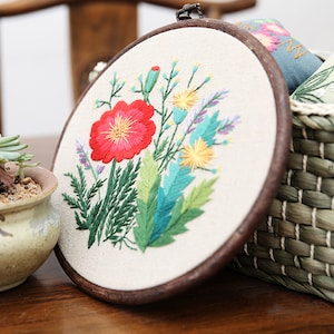 Modern Flower Bouquet Pattern Hand Embroidery Full Kit Beginner Embroidery Kit, DIY Hoop Art,,Hoop Art Hand ,Embroidery Art