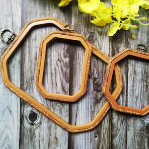 Embroidery Hoops Set plastic ,Cross Stitch Hoop Ring Imitated Wood Display Frame-Plastic Octagon Embroidery Hoops (Imitated Wood)