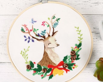 Modern Embroidery Kit with Pattern|Christmas Gift Decoration Embroidery Full Kit|DIY Craft Kit Floral Antlers|diy kit adults|Gifts for her