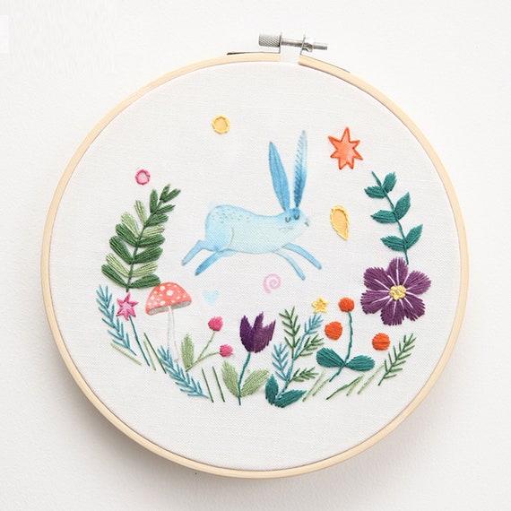 Easter bunny Embroidery Kit,Diy craft kit for adult, Easter gift for her,Floral Spring Embroidery kit,Easter bunny decor, Easter wall art