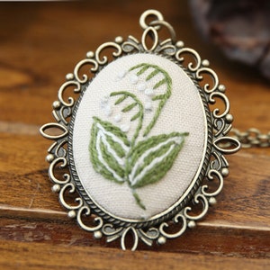 Beginner Embroidery Kit Embroidered necklace|Embroidered jewelry|Embroidered pendant| Jewelry Making Supplies|embroidered chain