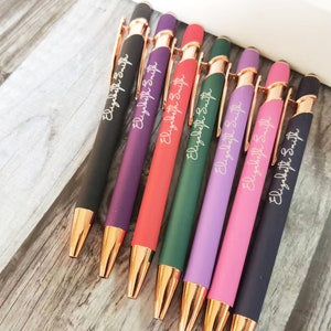 Personalisierter luxuriöser Soft-Touch-Stift in Roségold, gummierter Soft-Touch-Kugelschreiber, ausgefallener individueller Stift, Geschenkstifte für Sie, individueller Stift mit Gravur Bild 3