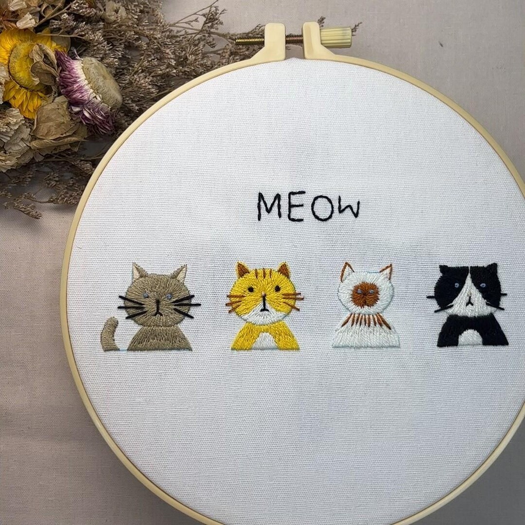 猫(ねこ)壁掛け刺繍シルク芸術作品アート この絵は緻密な模様と上品