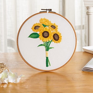 Floral Beginner Embroidery Kit Modern Flower Plant Hand Embroidery Full Kit DIY Floral Needlepoint Hoop Wall Art Kit Pattern A