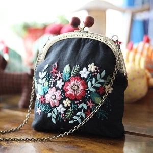 Flower Pattern Hand Embroidery Kit,beginner Canvas Chain Bag Kit ...