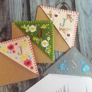 Personalized Embroidered Corner Bookmark- 26 Letters and 4 Seasons- Book Corner Decoration- Felt Triangle Page Stitched Corner Bookmark Gift