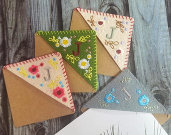 Personalized Embroidered Corner Bookmark- 26 Letters and 4 Seasons- Book Corner Decoration- Felt Triangle Page Stitched Corner Bookmark Gift