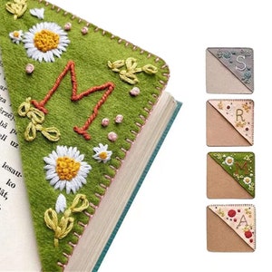 Personalized Hand Embroidered Corner Bookmark- 26 Letters and 4 Seasons- Book Corner Decoration- Felt Triangle Page Stitched Corner Bookmark