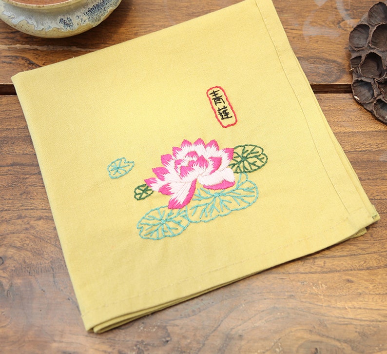 christmas gift Kit Handkerchief Embroidery Kit For Beginner Napkin Hand Embroidery Kit Modern Embroidery Kit flowers Embroidery Pattern