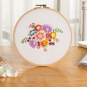 Floral Beginner Embroidery Kit - Modern Flower Plant Hand Embroidery Full Kit - DIY Floral Needlepoint Hoop Wall Art Kit