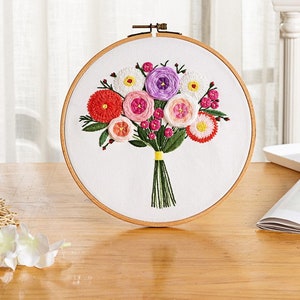 Floral Beginner Embroidery Kit Modern Flower Plant Hand Embroidery Full Kit DIY Floral Needlepoint Hoop Wall Art Kit Pattern B