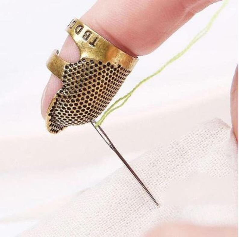 Sewing Thimble Finger Protector Retro Handwork Sewing Thimble Embroidery  Needlework Metal Brass Sewing Thimble Sewing Tools Accessories 