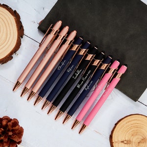 Gepersonaliseerde luxe Soft Touch Rose Gold Pen, rubberen Soft Touch balpen, mooie aangepaste pen, gegraveerde aangepaste pen, cadeaupennen voor haar
