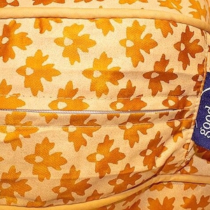 Klondike Round Dog Bed, Pumpkin Orange Gold Damask Floral Pattern Dog Bed in 3 Sizes, Dog Bed Fabric Covers, Pet Furniture