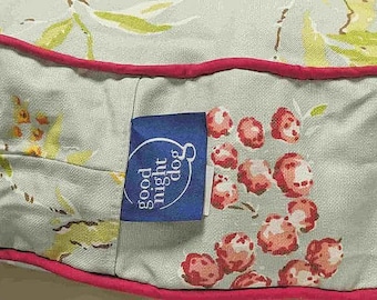 Roberta Round Dog Bed, Bird and Floral Dog Bed in 3 Sizes, Pet Furniture