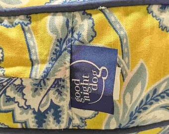 McGiven Round Dog Bed, Large Yellow & Blue Floral, Dog Bed in 3 Sizes, Pet Furniture