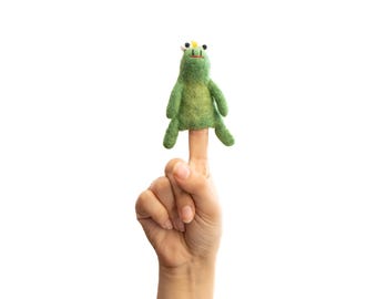 Felted Finger Puppet Frog, 100% New Zealand Wool, Needle felted, Storytelling for kids, Gift for Kids, Handmade, Cute Frog Puppet Toy