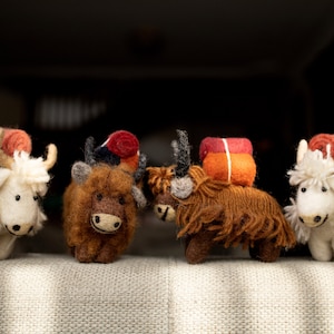 Felted Yak, Yak Figure, Handmade Felted Collectable Figurine,  100% New Zealand Wool, Eco-Friendly, Needle-felted yak, Desk Toy Figurine