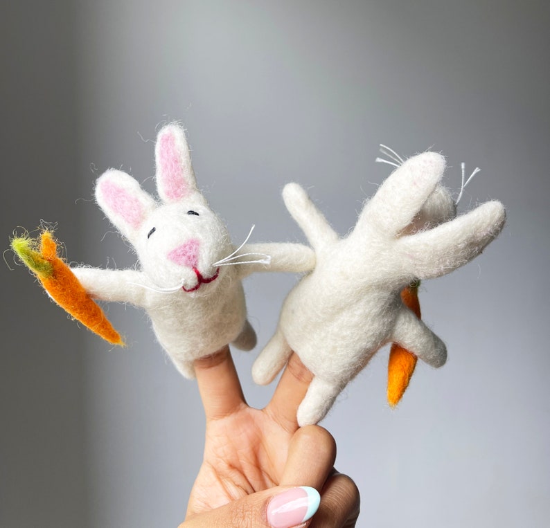 Ensemble de marionnettes à doigts en feutre Ours, lapin, zèbre, marionnettes à doigt faites main, 100 % laine de Nouvelle-Zélande, feutrage à l'aiguille, contes pour enfants Rabbit