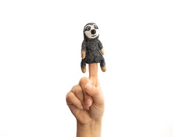 Felted Finger Puppet Sloth, 100% New Zealand Wool, Needle felted, Storytelling for kids, Needle Felted, Handmade, Felted Sloth