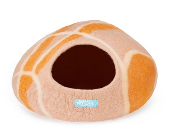 Handmade Wool Cat Cave Bed: Sturdy Cat Igloo Den