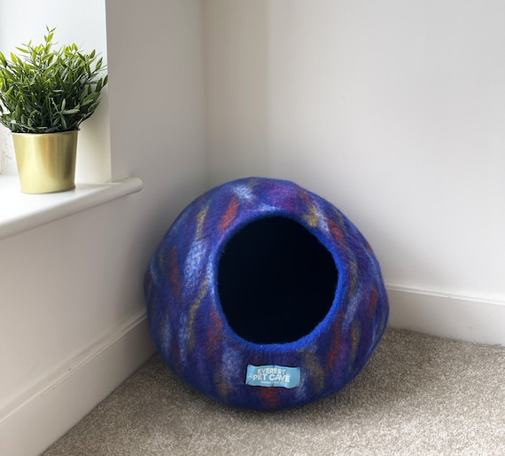 Handmade Felt Cat Cave: Purple 100% NewZealand Wool Pet  Cave Bed