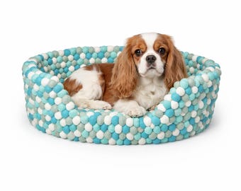 Letto per cani in feltro di lana fatto a mano: verde multicolore, caldo per l'inverno
