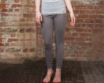 Grey Women's Leggings with Bottom Ruching, Leggings, Yoga Pants, Yoga Clothes, Lounge wear, Yoga Clothing, Yoga Leggings, Vegan