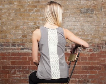 Kontrast Chic Tank Grey, fair gehandeltes Bio-Baumwoll top mit schönem Farbkontrast, ideal für Yoga und Pilates