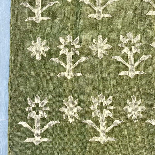 Multi Size Handwoven Green Floral Kilim Rug. Traditional Kilim Rug for Bedroom | Kitchen | Living Area Etc. Turkish Handmade Kilim Rug