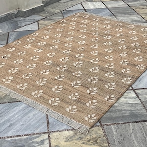5x8 Ft Hemp & Cotton Handwoven Kilim Rug - Indian Traditional Design, Large Rug for Home Decor, Floor, Dining Area, Custom Sizes Available