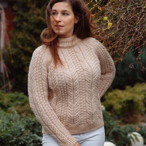 ケーブルニットセーター メリノハンドニットセーター ウールセーター すぐに発送可能