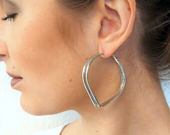 Pendientes de aro de plata de 5 cm, pendientes inusuales, corazón, pendientes de aro de acero inoxidable, pendientes grandes, San Valentín, pendientes de plata, tendencia, círculos geométricos, noble