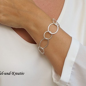 Link bracelet large rings silver oval, matt brushed bracelet, silver rings, statement bracelet, silver hoop, double circles, toggle clasp, trend image 1