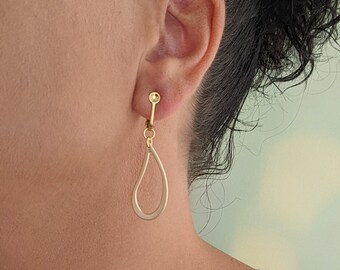 Gold drop clips, earrings matt gold, no ear hole, stainless steel ear clip, gold-plated earrings, lightweight ear clips, minimalist earrings