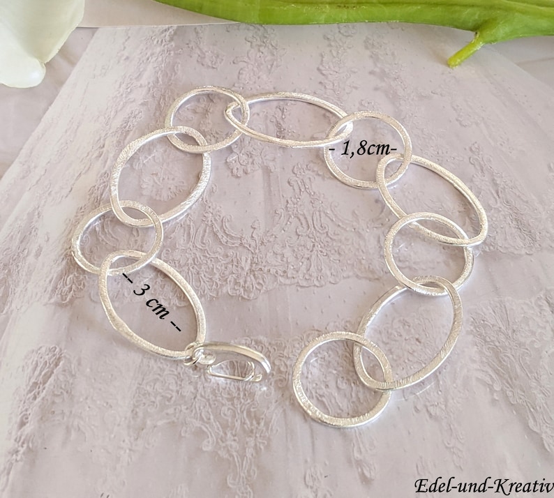 Link bracelet large rings silver oval, matt brushed bracelet, silver rings, statement bracelet, silver hoop, double circles, toggle clasp, trend image 4