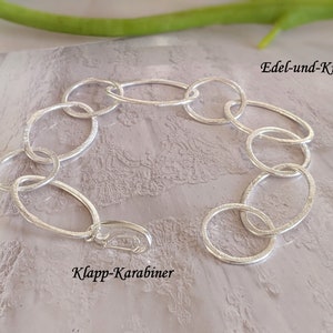 Link bracelet large rings silver oval, matt brushed bracelet, silver rings, statement bracelet, silver hoop, double circles, toggle clasp, trend Klapp-Karabiner