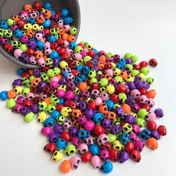 30 Howlite Skull Beads. 12mm Gemstone Skull Beads. SKULL-3 