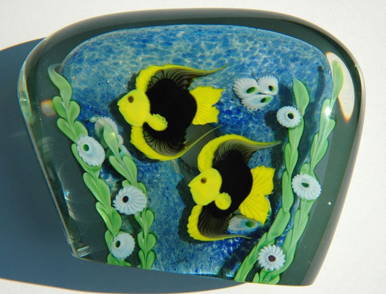 Paperweight/paperweight ' Tropical Reef ' Orient & Flume image 1