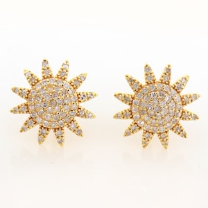 Gold Sun Studs Earrings, tiny Gold Earrings, 14k Gold star Studs , sun earrings, tiny gold Earrings, gold sun diamond earrings