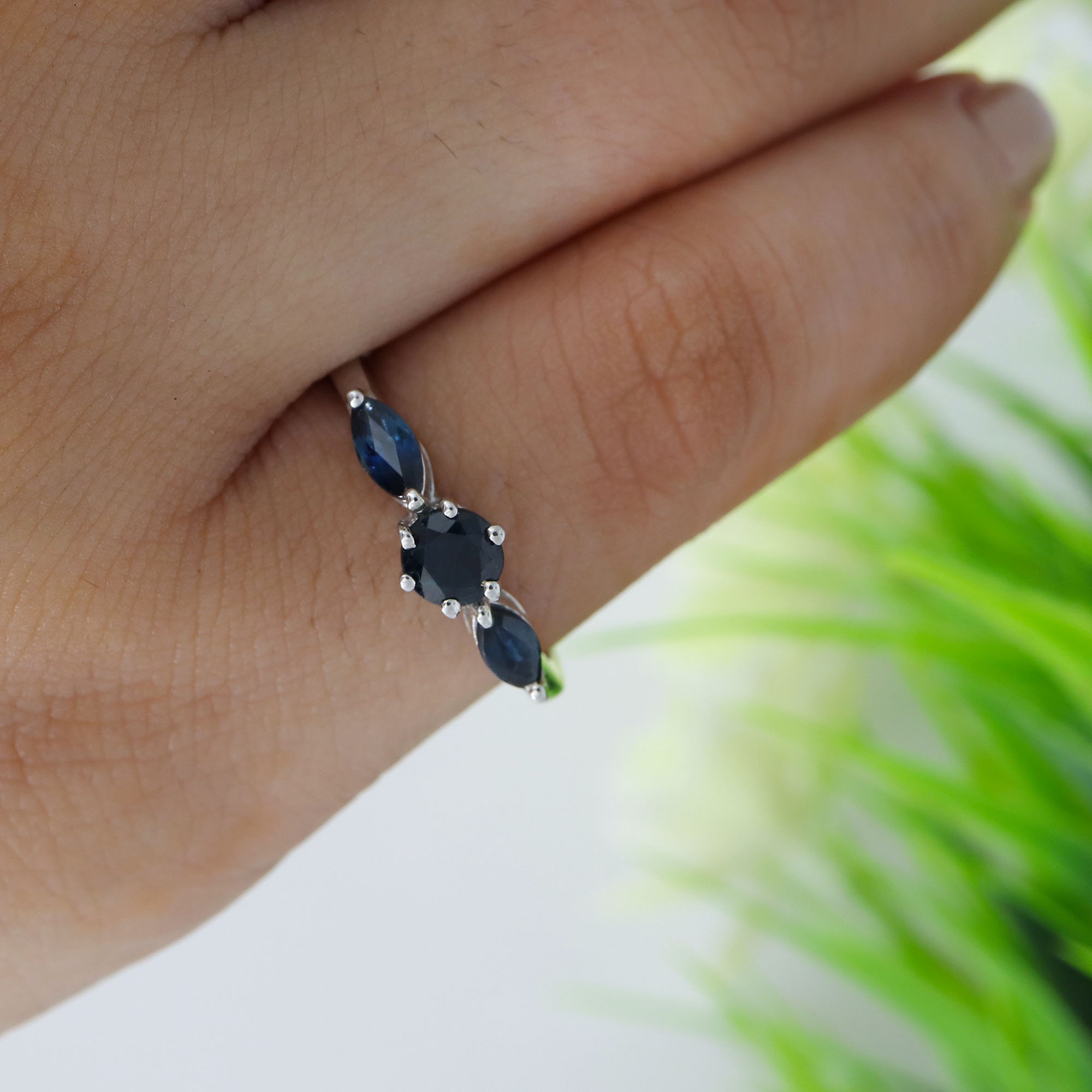 ラウンド＆マーキスカットの宝石、本物のブルーサファイアリング、925