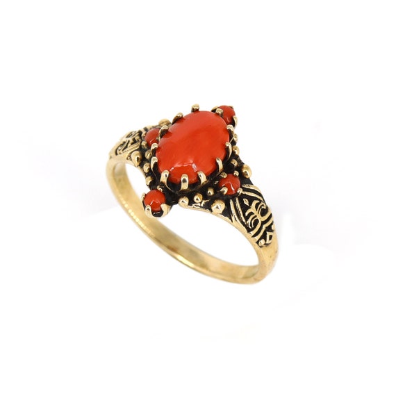 Vintage Style Coral Ring - Antique 9k Yellow Gold… - image 2