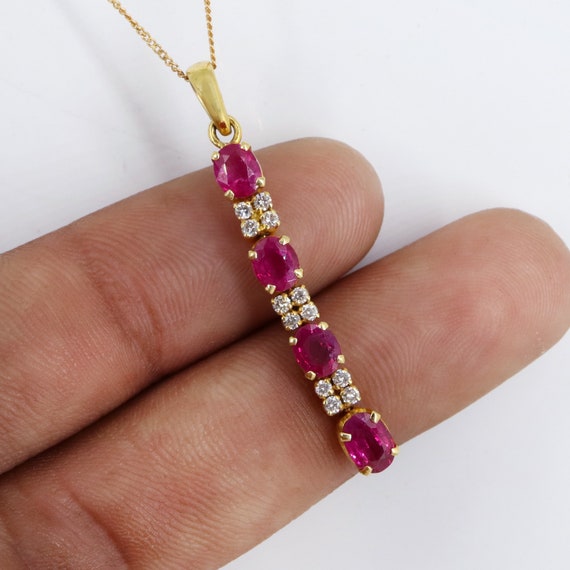 18K Gold Ruby Pendant Set With Natural 