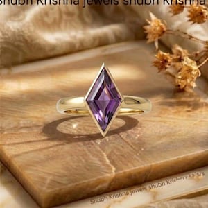 Kite Cut Amethyst Engagement Ring Bezel Set Gold Ring Modern Purple Gemstone Solitaire Ring February Birthstone Promise Ring Gift for Her