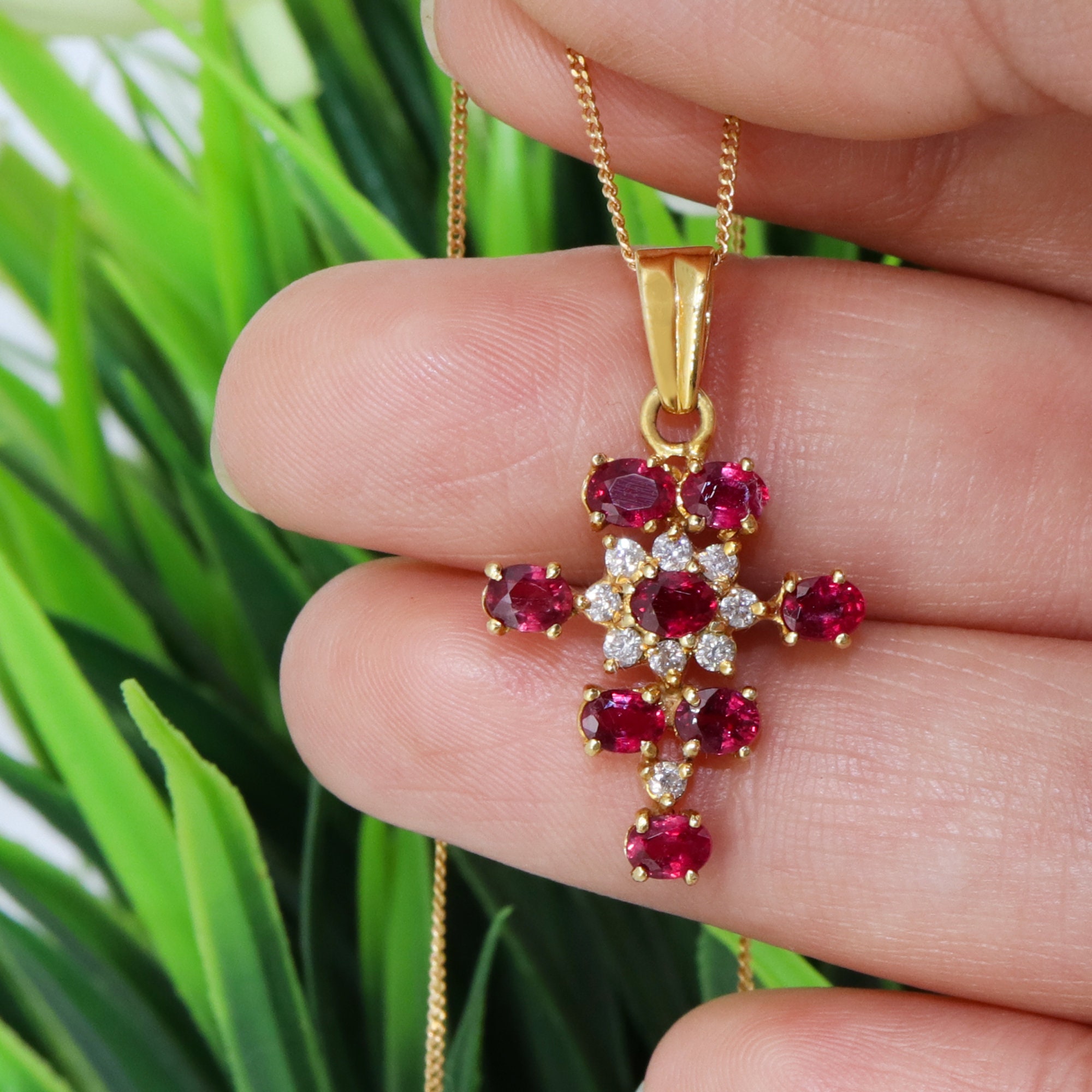 18Kゴールド ルビーペンダント（天然ダイヤモンド付き）：7月の誕生石