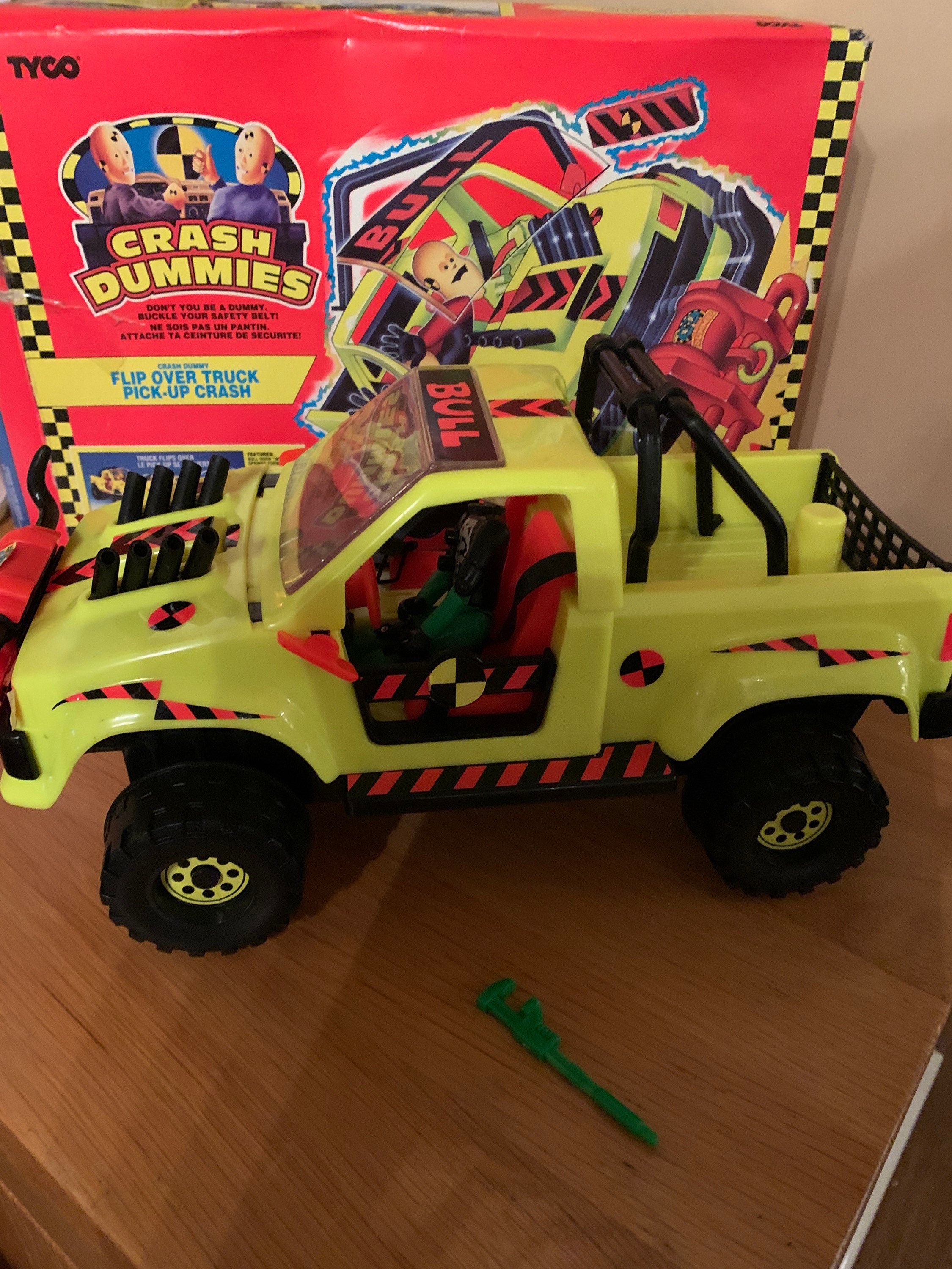 Vintage TYCO Flip Over Car Crash Dummies Pick-up Truck and