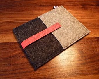 tablet pocket with pull tab